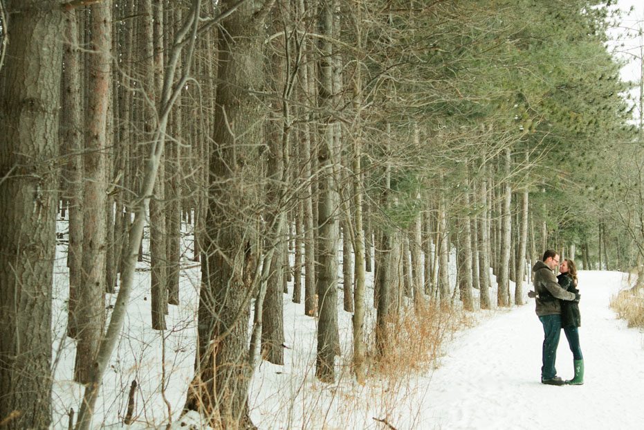 a beautiful walk in a wintery park by Kitchener-Waterloo wedding photographer